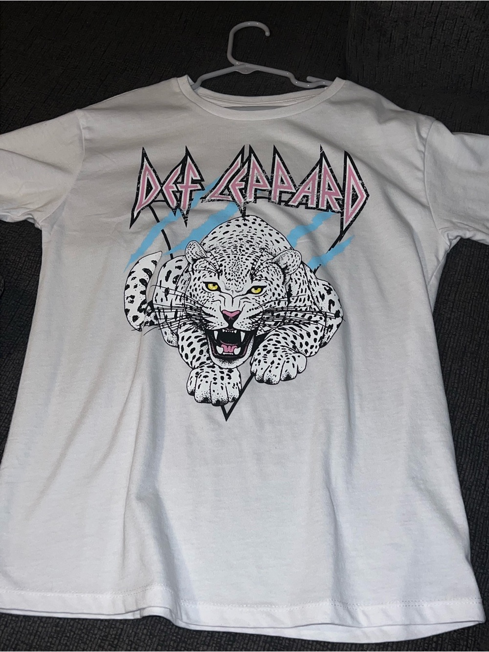 Def Leppard Girls Size L 10-12 Graphic Band T-Shirt Leopard Rock Style White